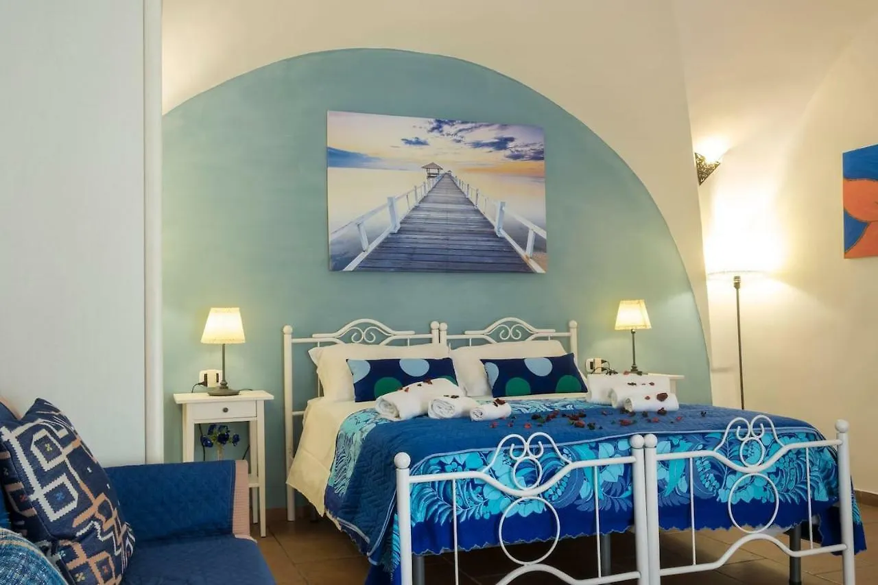 Little House Napoli Daire İtalya