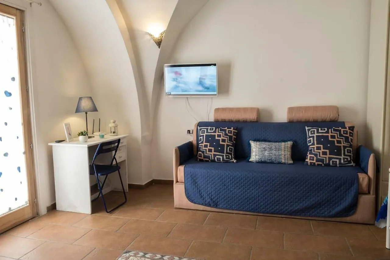 Little House Napoli Daire 0*,  İtalya