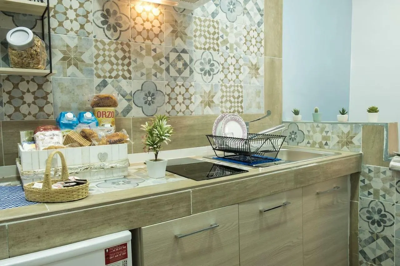Little House Napoli Daire
