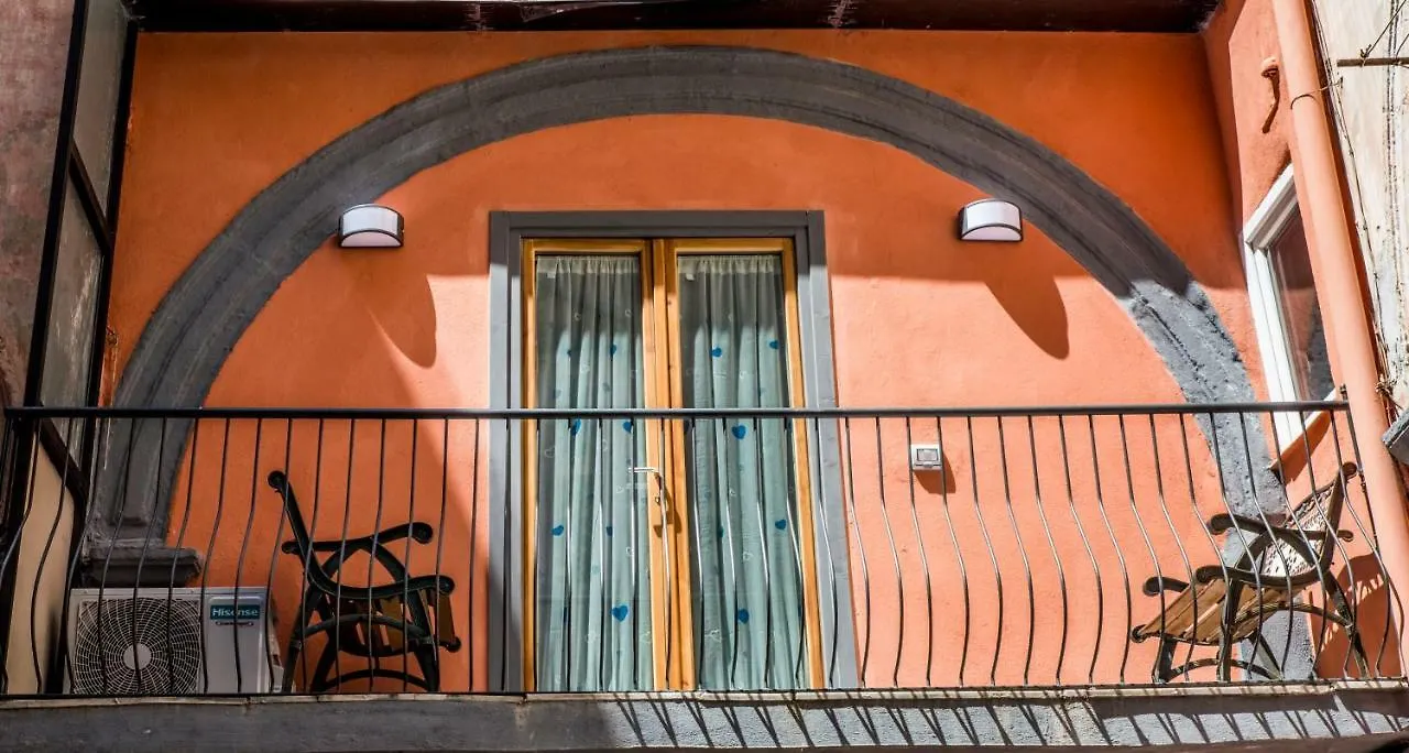 Little House Napoli Daire
